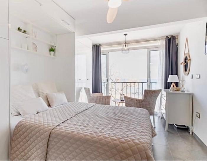 Apartamento Loft-Suite プラヤ・デアロ エクステリア 写真