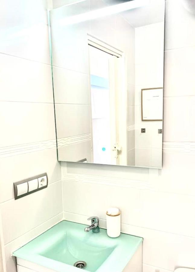 Apartamento Loft-Suite プラヤ・デアロ エクステリア 写真